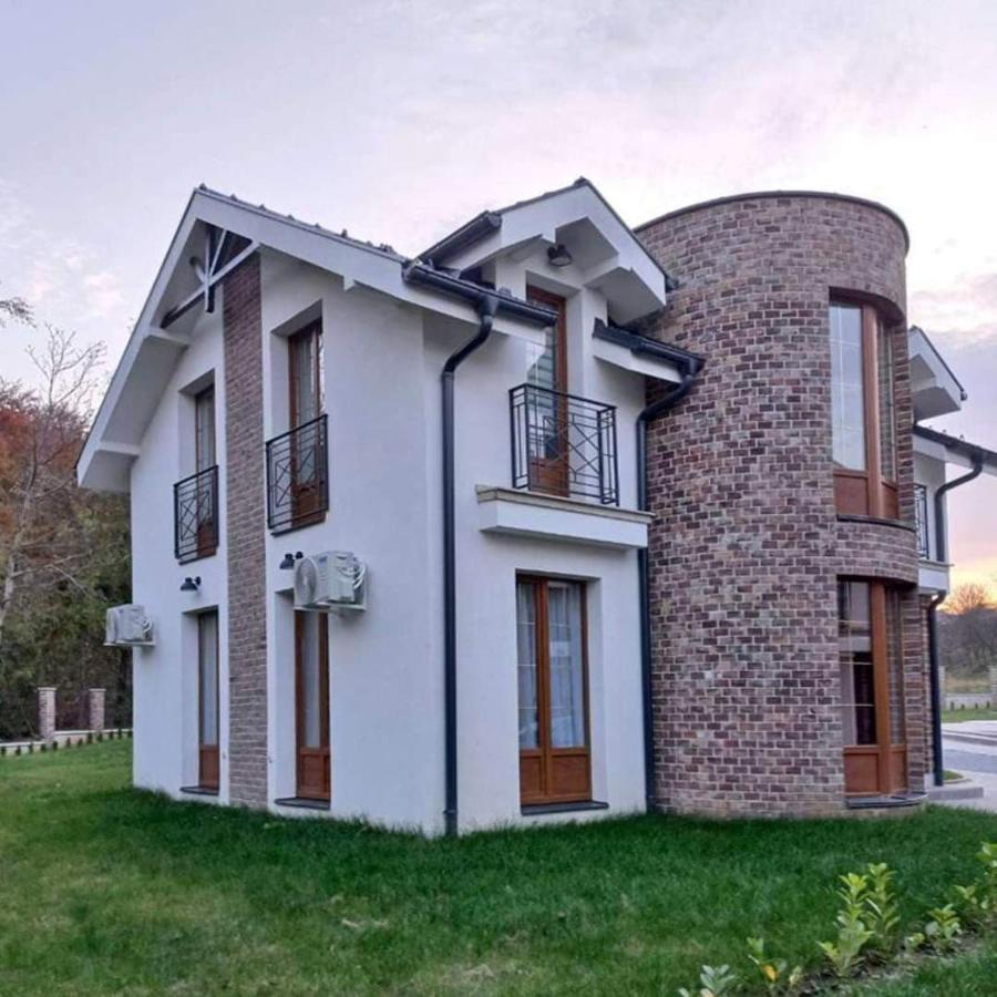 Aparthotel Crown House Vrnjačka Banja Exterior foto